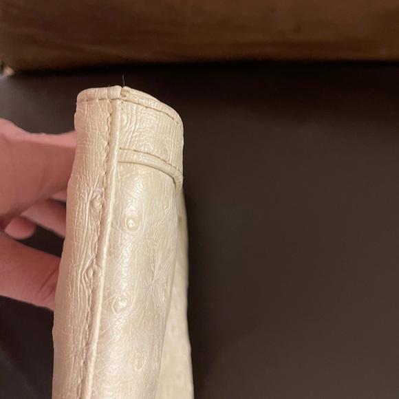 Vintage Bueno Clutch made in Korea - Picture 6 of 11